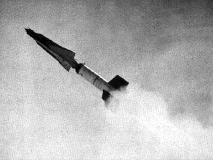 _Launch_of_a_RIM-50_Typhon_missile_c1962.jpg